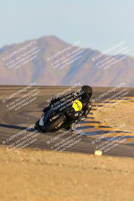 media/Dec-16-2023-CVMA (Sat) [[bb38a358a2]]/Race 13 Amateur Supersport Middleweight/